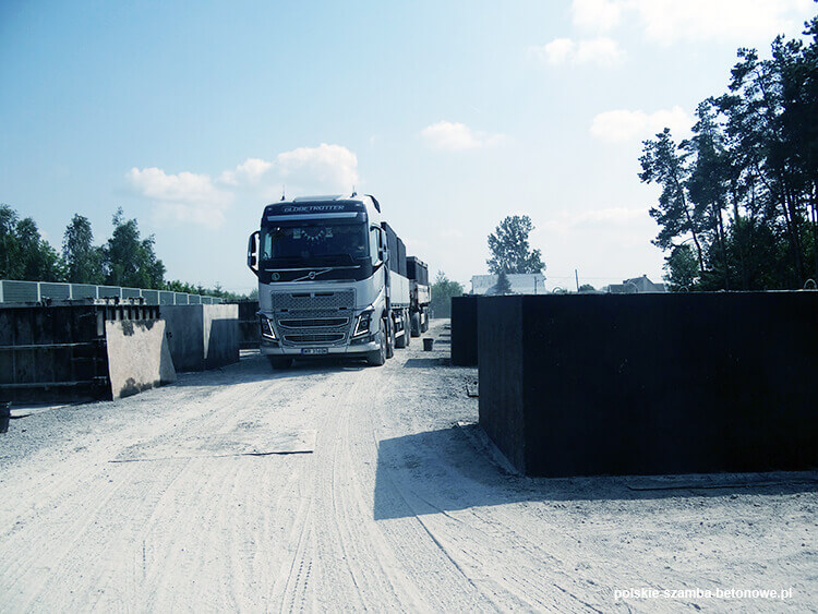 Transport szamb betonowych  w Połczynie-zdroju